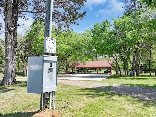 8595 Rylie Rd, Dallas, TX 75217