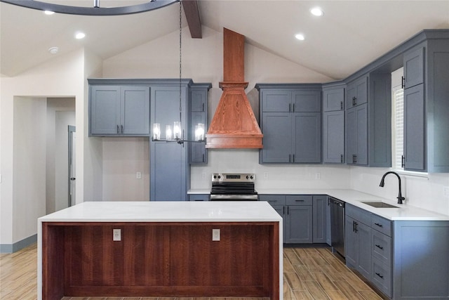 5008 San Marcos Dr, Granbury, TX 76048 - kitchen with stainless steel electric range, light wood-style floors, dishwasher, a sink, and a center island