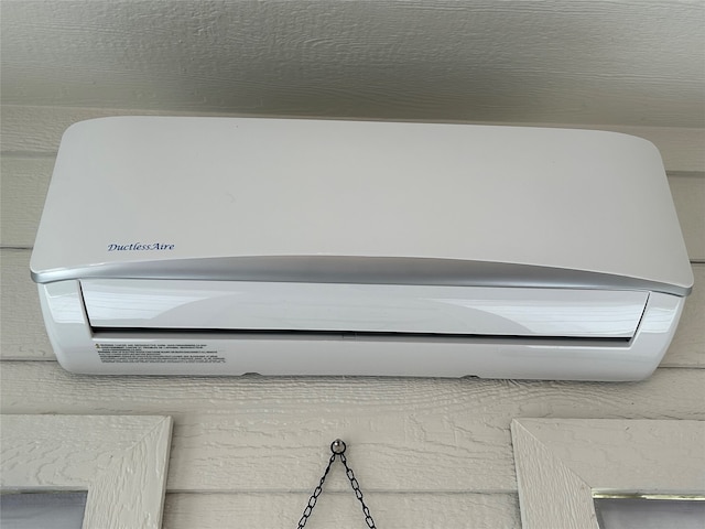 540 Islet Dr, Runaway Bay, TX 76426 - detailed view of a wall mounted air conditioner