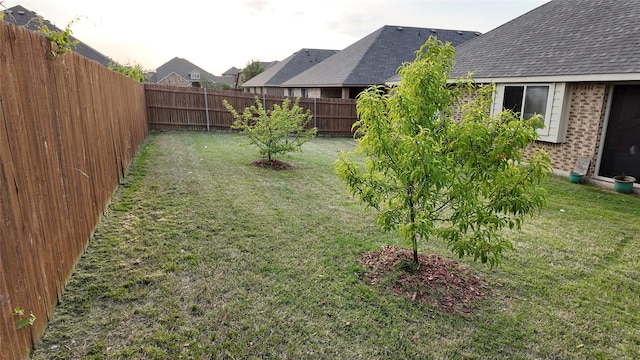 4010 Knightsbridge Ln, Midlothian, TX 76065 - view of yard featuring a fenced backyard