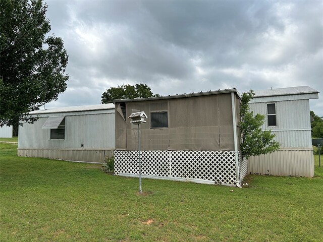 222 County Road 3331, Paradise, TX 76073 - exterior space with a yard