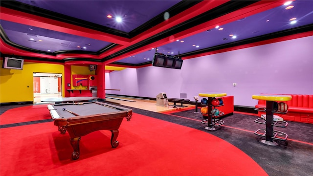 playroom with crown molding, recessed lighting, baseboards, and billiards
