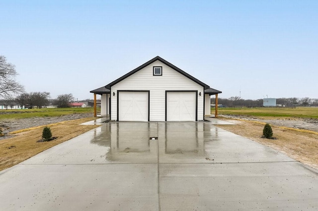 view of detached garage