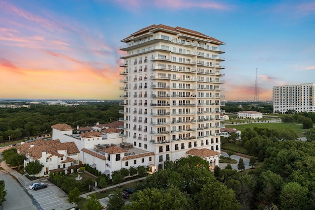 2800 Lakeside Pkwy Unit 1003, Flower Mound, TX 75022 - view of property at dusk