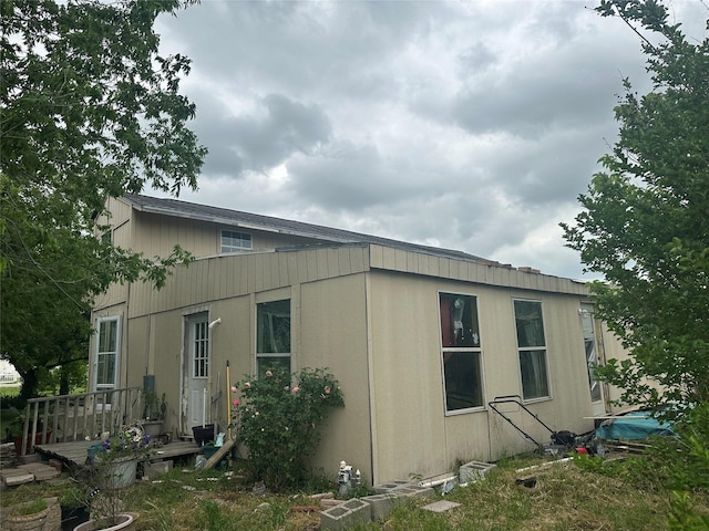 view of side of property