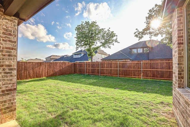 929 Ryed Ln, Fort Worth, TX 76120 - view of yard with a residential view and a fenced backyard