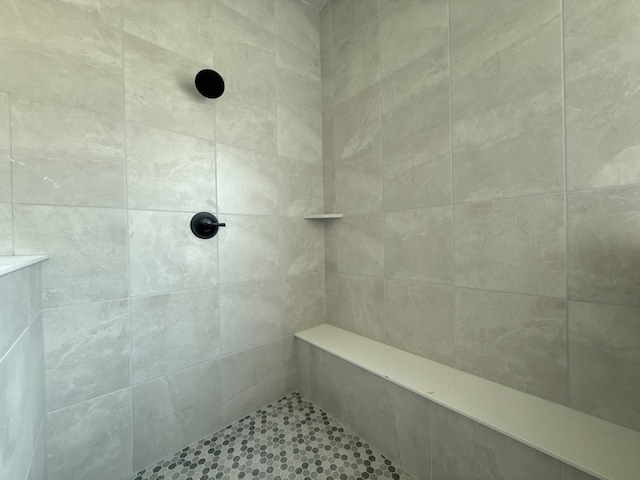 505 Ashlow Ct, Springtown, TX 76082 - full bathroom featuring tiled shower