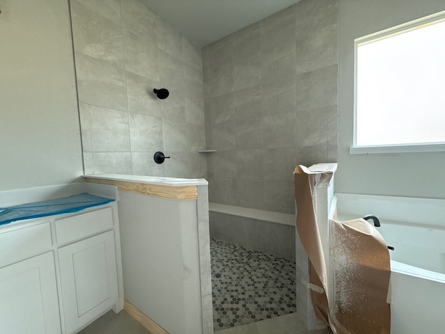 505 Ashlow Ct, Springtown, TX 76082 - bathroom with a garden tub and a walk in shower