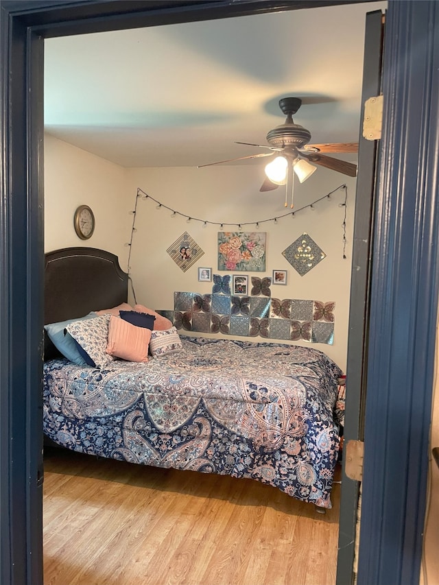 284 County Road 2388, Pickton, TX 75471 - washroom featuring cabinet space, independent washer and dryer, and light tile patterned flooring