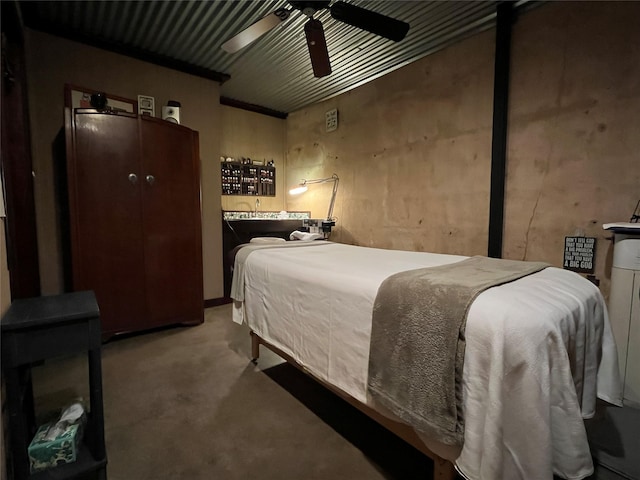 bedroom with carpet floors
