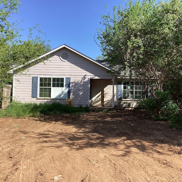 view of front of property