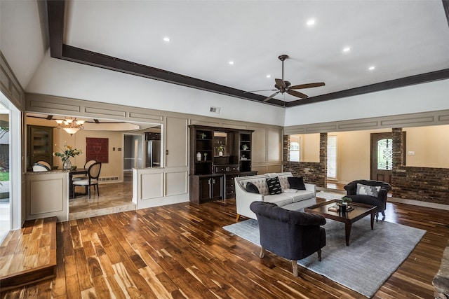 living area with recessed lighting, ceiling fan, visible vents, and hardwood / wood-style flooring