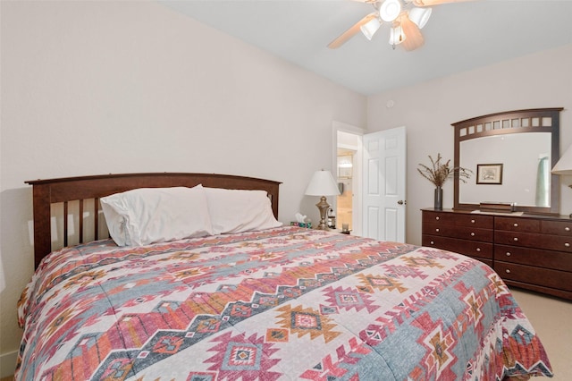 bedroom with ceiling fan
