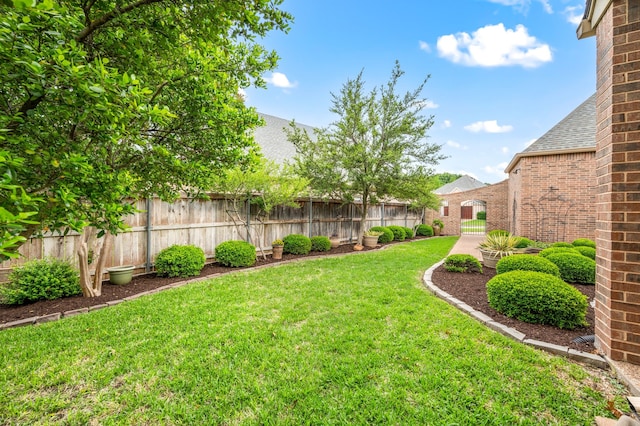 view of yard featuring fence