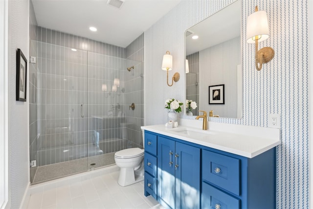 full bath featuring visible vents, tile patterned floors, vanity, toilet, and tiled shower