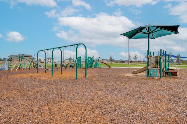 600 Goldenrod Ln, Princeton, TX 75407 - view of community play area
