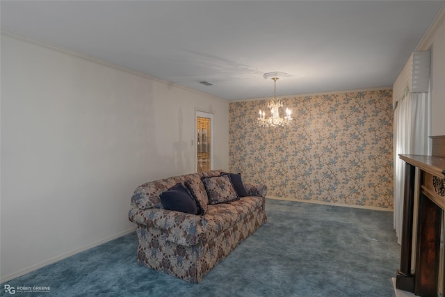 carpeted living area with an inviting chandelier, baseboards, crown molding, and visible vents