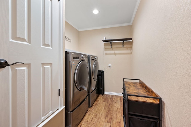 1823 E Cedar Elm Dr, Arlington, TX 76012 - washroom featuring independent washer and dryer, laundry area, light wood-style flooring, baseboards, and ornamental molding