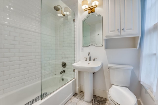 3400 Shenandoah St, University Park, TX 75205 - bathroom with  shower combination, toilet, and baseboards