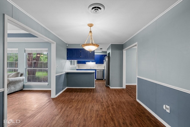 230 Peyton Colquitt Pl, Shreveport, LA 71115 - kitchen with appliances with stainless steel finishes, light countertops, a peninsula, dark wood-style floors, and blue cabinets