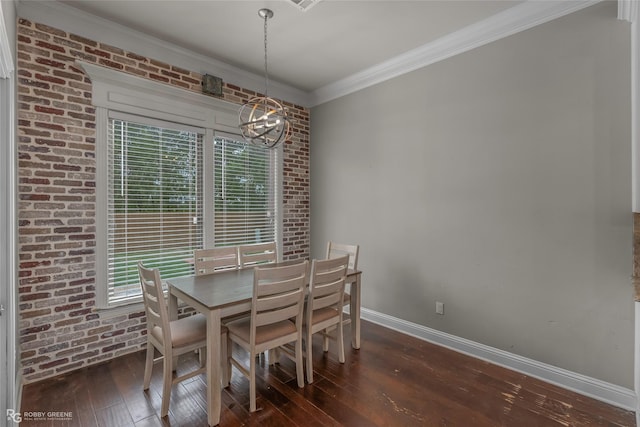 206 Jamestowne Blvd, Benton, LA 71006 - dining room featuring an inviting chandelier, baseboards, crown molding, and hardwood / wood-style floors