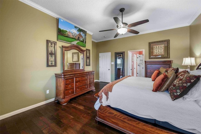 bedroom featuring baseboards, ornamental molding, a ceiling fan, and hardwood / wood-style floors