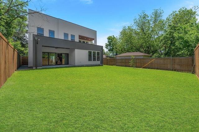 9409 Lenel Pl, Dallas, TX 75220 - back of property featuring stucco siding