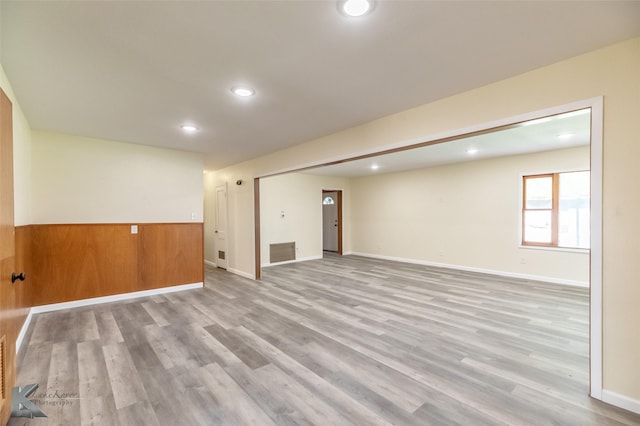 415 Sweetwater Rd, Bronte, TX 76933 - interior space with visible vents, recessed lighting, baseboards, and wood finished floors