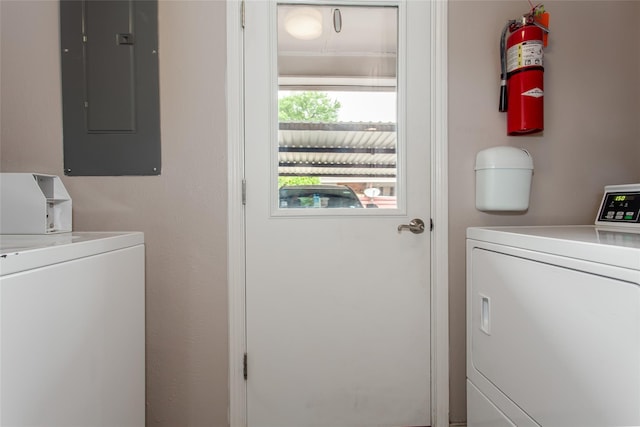 6007 Sandhurst Ln Unit B, Dallas, TX 75206 - clothes washing area featuring electric panel, laundry area, and washer and clothes dryer