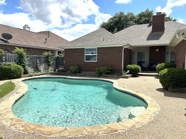 1561 Waterford Dr, Lewisville, TX 75077 - view of pool with fence
