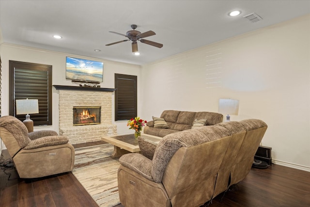 6510 Circo Dr, Granbury, TX 76049 - living area featuring wood finished floors, ornamental molding, ceiling fan, a fireplace, and recessed lighting