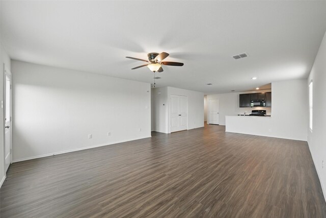 329 Blue Crow Ln, Fort Worth, TX 76052 - unfurnished living room featuring visible vents, baseboards, dark wood-type flooring, recessed lighting, and a ceiling fan
