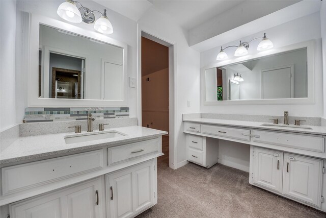 10119 Chisholm Trl, Dallas, TX 75243 - bathroom featuring two vanities