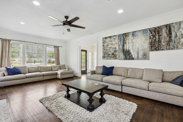 living area featuring crown molding, ceiling fan, wood-type flooring, and recessed lighting
