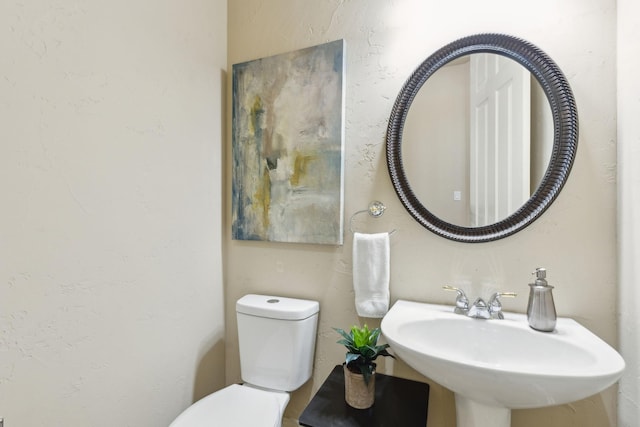 1016 Arches Park Dr, Allen, TX 75013 - bathroom with toilet and a sink