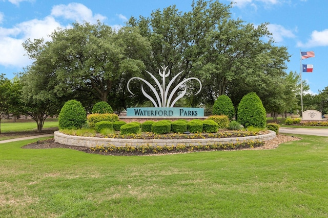 1016 Arches Park Dr, Allen, TX 75013 - community / neighborhood sign featuring a lawn