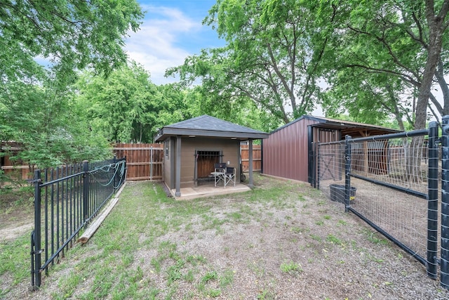 7839 Blanchard Way, Fort Worth, TX 76126 - view of yard featuring an outdoor structure and a fenced backyard