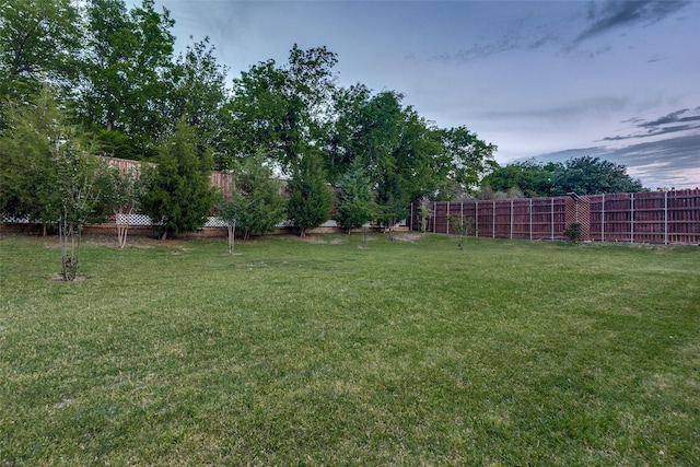 3788 Zion Rd, Garland, TX 75043 - view of yard featuring a fenced backyard