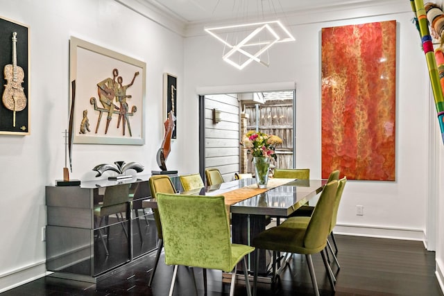 1324 Shetland Rd, Plano, TX 75093 - dining room with ornamental molding, a chandelier, wood finished floors, and baseboards