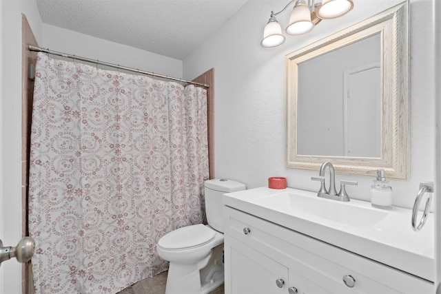 7129 Dee Cole Dr, The Colony, TX 75056 - full bathroom featuring a textured ceiling, vanity, and a shower with curtain