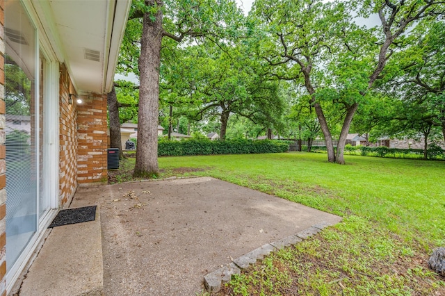 1515 Senter Rd, Irving, TX 75060 - view of yard featuring fence and a patio area