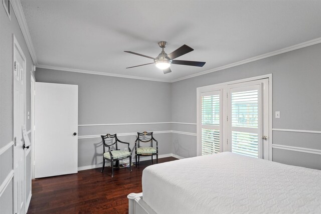 bedroom with crown molding, baseboards, a ceiling fan, and wood finished floors