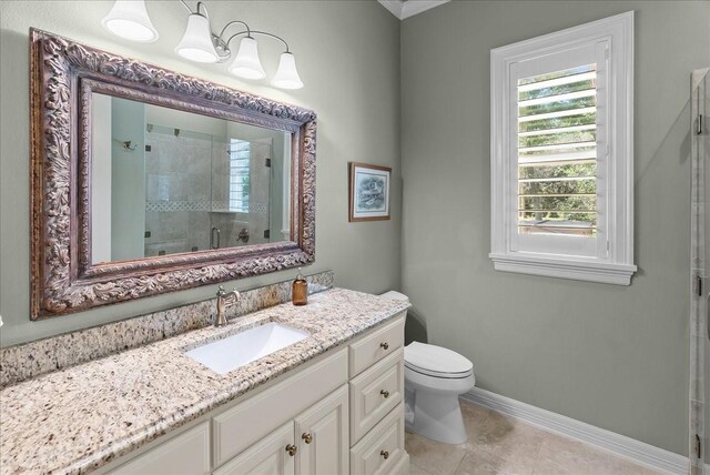 8230 County Road 530, Mansfield, TX 76063 - full bath featuring a tile shower, vanity, baseboards, tile patterned floors, and toilet