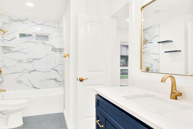 full bathroom featuring toilet, recessed lighting, bathing tub / shower combination, and vanity