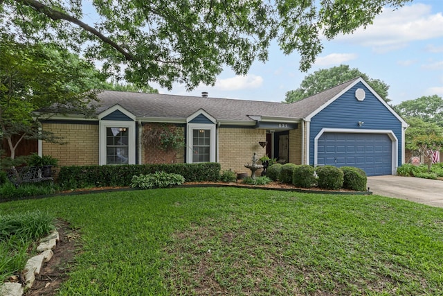 825 Heather Wood Dr, Grapevine, TX 76051 - single story home featuring an attached garage, driveway, brick siding, a front yard, and a shingled roof