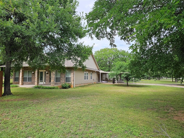 122 S Greenbriar Rd, Whitney, TX 76692 - view of green lawn