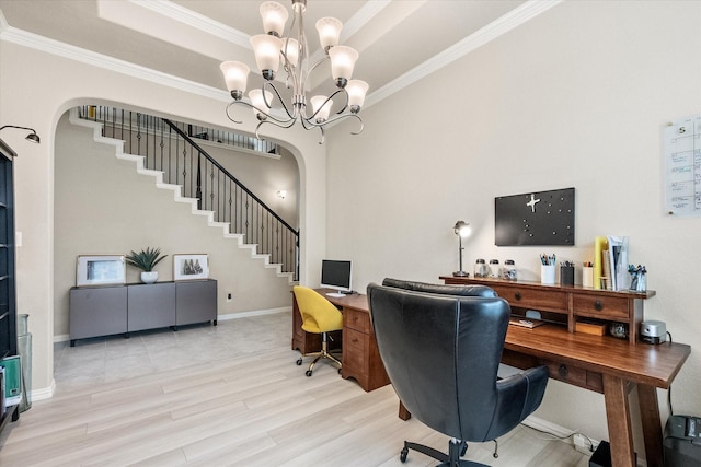 office space with crown molding, arched walkways, light wood-style floors, and an inviting chandelier