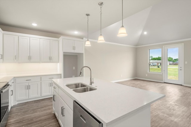 343 Preston Rd, Mabank, TX 75147 - kitchen featuring stainless steel appliances, recessed lighting, a sink, and light wood-type flooring