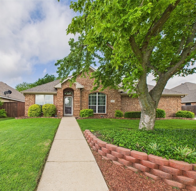 733 Willow Crest Dr, Midlothian, TX 76065 - view of front facade with brick siding