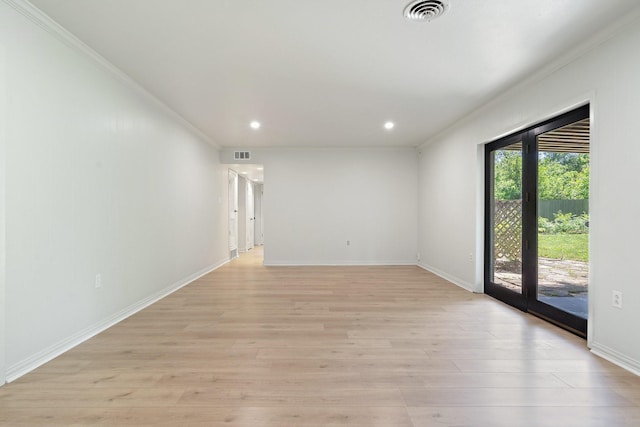 5228 Rutland Ave, Fort Worth, TX 76133 - unfurnished room with crown molding, recessed lighting, and light wood-style floors